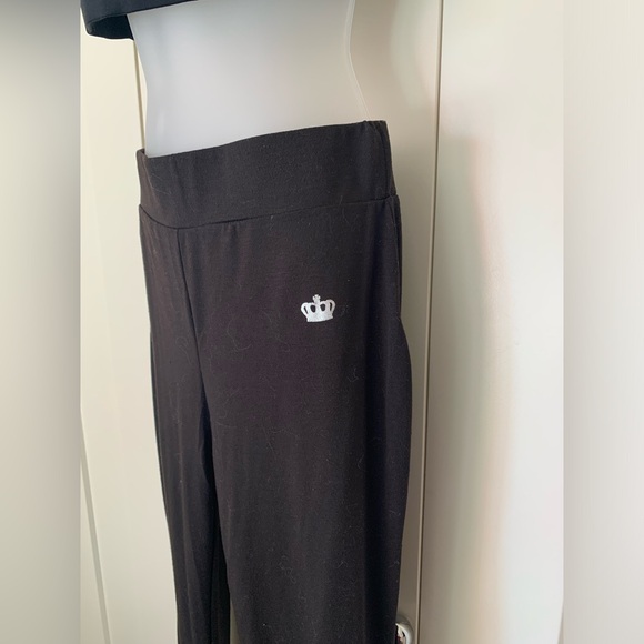 Set of A Juicy Couture black leggings and All in Motion athletic bra. - Picture 7 of 10